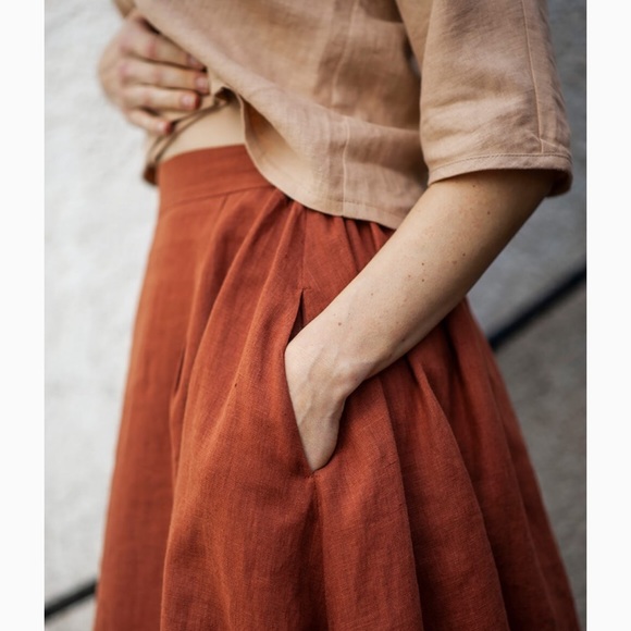 Linen, handmade studio Florence skirt in cornflower blue - Picture 4 of 8